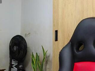 Ethan G webcam model stream image