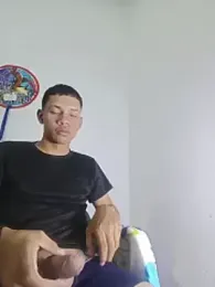 curious_straight_guy webcam model stream image