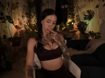 effylowell_ webcam model stream image