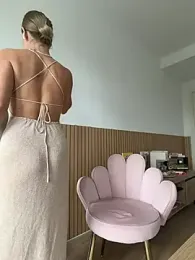 streetdoll webcam model stream image