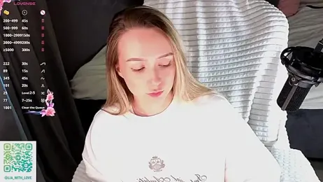 HollisBeckett webcam model stream image