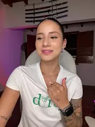 Ale_Lewis webcam model stream image