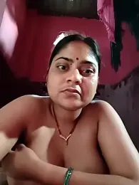 Aanushaka webcam model stream image