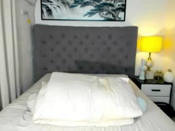 superhotbunny webcam model stream image