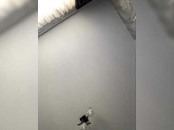 KatrinZeta webcam model stream image