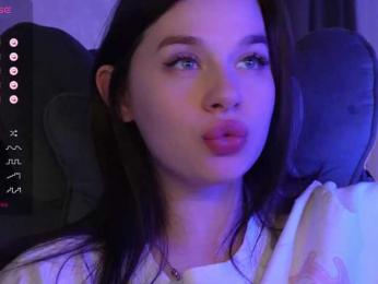 _Polly_ webcam model stream image