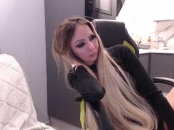 blondalina webcam bongacams model stream image