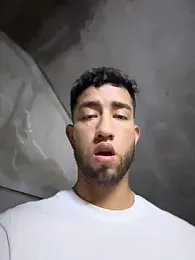 liam_bronw webcam model stream image