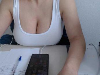 CrazyTitsBest webcam model stream image