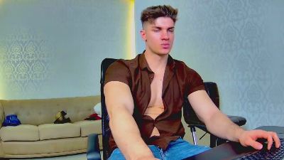 MaxKaidenn webcam cam4 model stream image