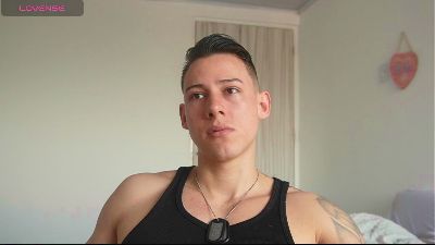 Latino_Milk_99 webcam cam4 model stream image
