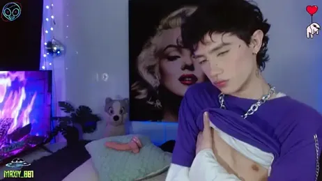 maxiy_001 webcam stripchat model stream image