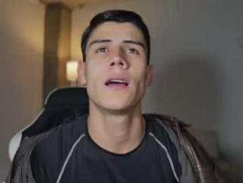 hey_cesard webcam model stream image