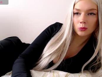 pervyblonde webcam model stream image