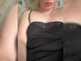 slay21 webcam bongacams model stream image