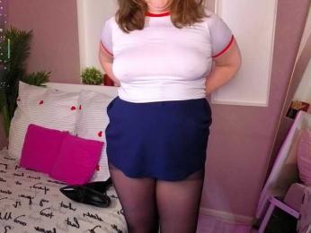 Karolinee webcam bongacams model stream image