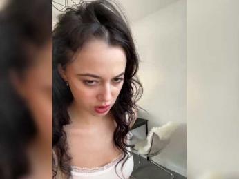 Taanni webcam bongacams model stream image