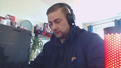 Lienlingsidiot webcam model stream image