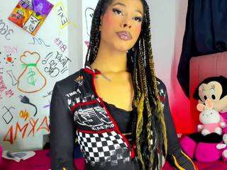 blooond webcam model stream image