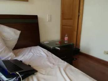 midgettripod1 webcam chaturbate model stream image