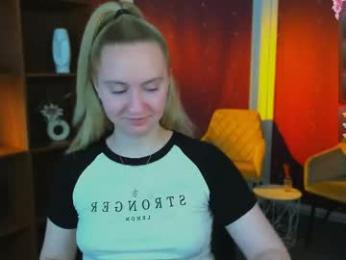 mila_glow webcam chaturbate model stream image
