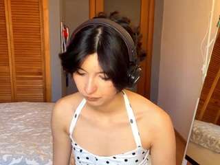 wildatebar webcam camsoda model stream image