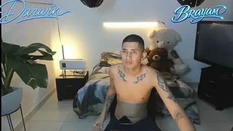 darwinandbrayann webcam model stream image