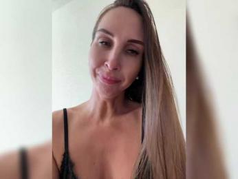 HOT_honey webcam bongacams model stream image