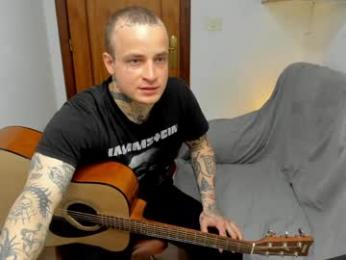 _layne webcam model stream image