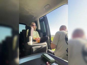 DonorDi webcam model stream image