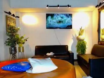 1pushman webcam model stream image