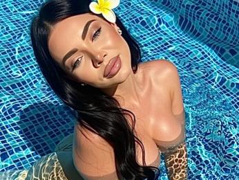 CaitlynEva webcam model stream image