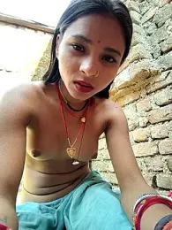 R_Roshni webcam model stream image