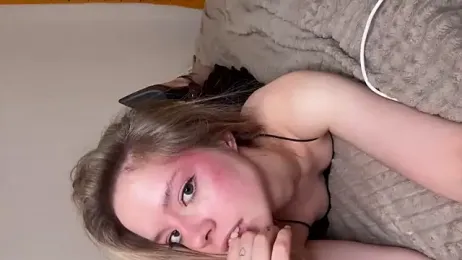 Catrinee webcam model stream image