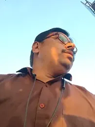 Srmotrs webcam model stream image