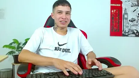 Cumandres18 webcam model stream image