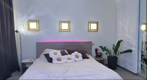 roselyn_rose webcam model stream image