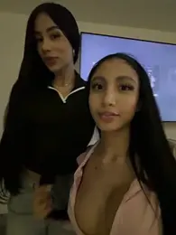 val69_ webcam stripchat model stream image