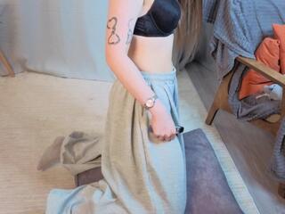 Rosaria Armengol webcam flirt4free model stream image