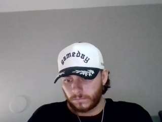 tallhungcloudyy webcam model stream image