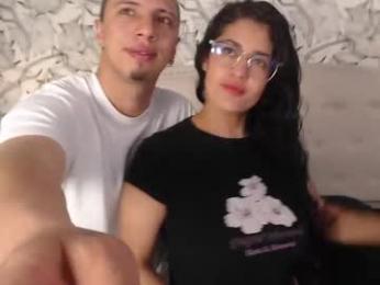 lunaykross webcam model stream image