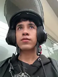 Thayler_jones webcam model stream image