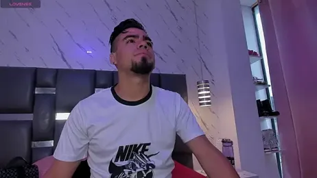 PittAndLunaa webcam model stream image