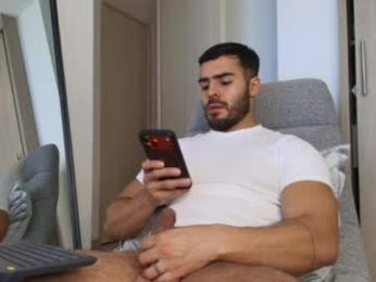 andrew_west_ webcam model stream image