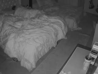 voyeurcam-house-charleys-room webcam model stream image