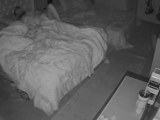 voyeurcam-house-charleys-room webcam model stream image
