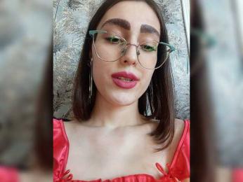 kiska-kira webcam bongacams model stream image