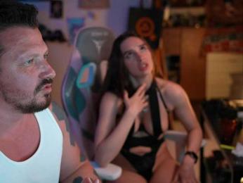 SnakeandTina webcam model stream image