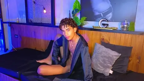 AlanCutee webcam model stream image