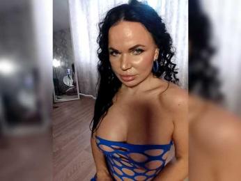 Kirakedi webcam model stream image